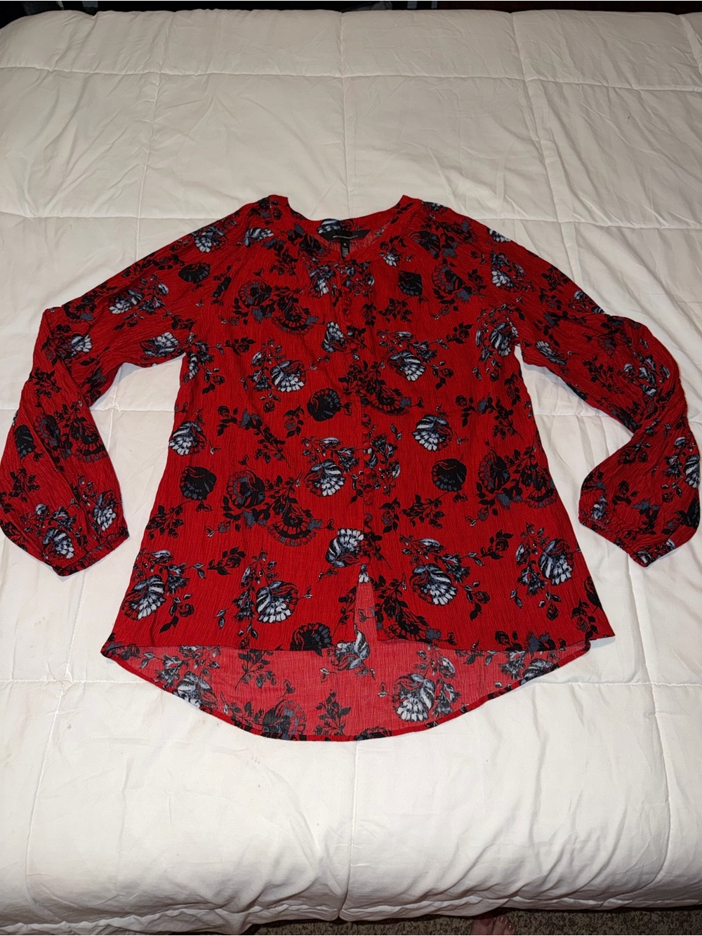 White House Black Market Red Floral Button-Down Blouse